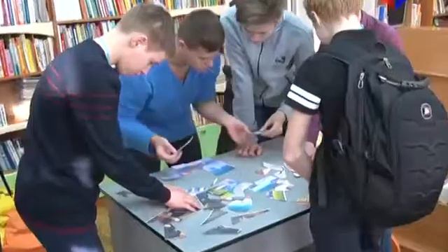 Занимательные игры «Атом travel» проходят в детской библиотеке им А Гайдара смотреть онлайн