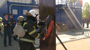 В Ярославле соревновались сотрудники газодымозащитной службы