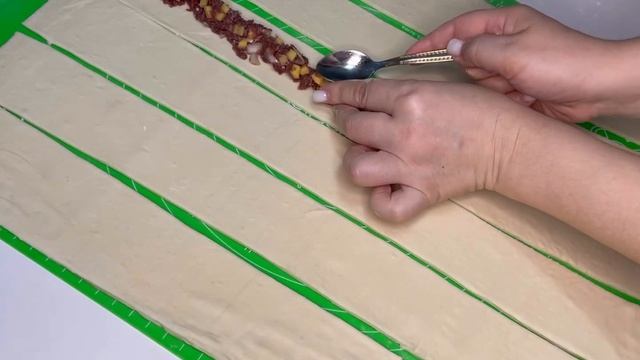 Оңай рецепт. Міндетті түрде жасап көріңіз. Ет қосылған пирог. Мясной пирог Улитка из слоеного теста