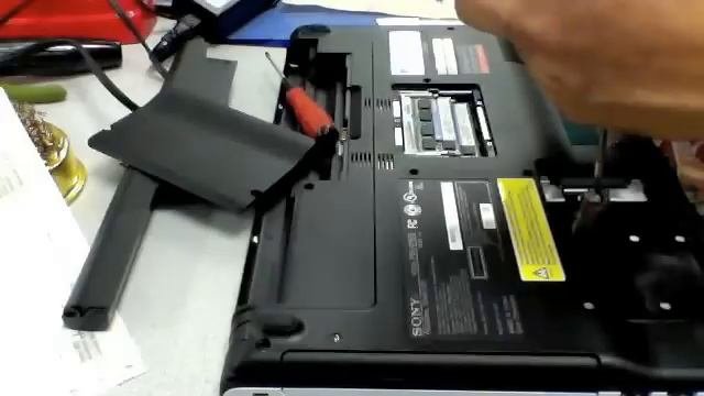 SONY VAIO PCG-61317L How To Open