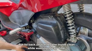 Honda PCX 125 - Air Filter Removal / Installation including wash | Mitch's Scooter Stuff