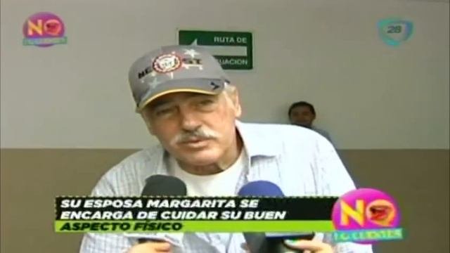 Andrés García Es Alabado Por Las Mujeres / Andrew Garcia Is Praised