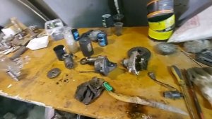 Нива 1.7i   замена помпы