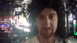 Главные качества в девушке.  Репетиция цыганского шоу. Хари Кришна снова тусит.