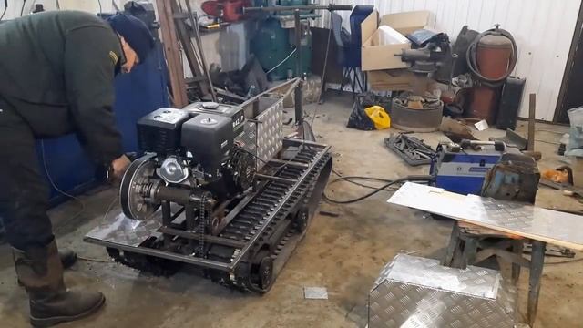 Результат приятно удивил!!! СНЕГОХОД из гусеничного модуля для мотоблока.