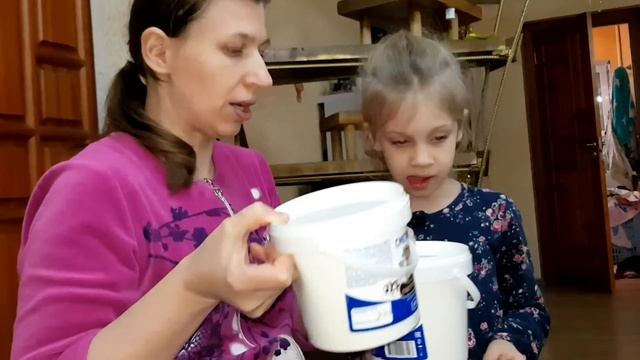 Обзор?БОЛЬШИХ ПОКУПОК?ТЕСТИРУЕМ ПРОДУКТЫ?ИЗ СВЕТОФОРА смотреть онлайн