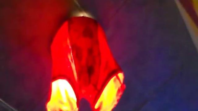 трусы на люстре смотреть онлайн