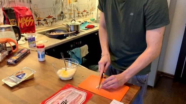 Как не слить пару миллионов. Фара поставил цели. Как приготовить студенту Карбонару. Розыгрыш. смотреть онлайн