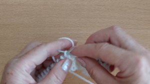 Замечательный узор спицами для детской кофточки, платья , пледа, топа , маечки.