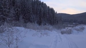 1/2. Зимний лыжный поход с ночевкой по р.Мане. Избы, волокуши, походные палатка спечкой