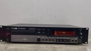 Tascam CD-RW900 CD Player/Recorder - Analog Music Recording Demo