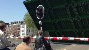 Bridge split in Amsterdam part 1 - Spliting / Разведение мостов в Амстердаме