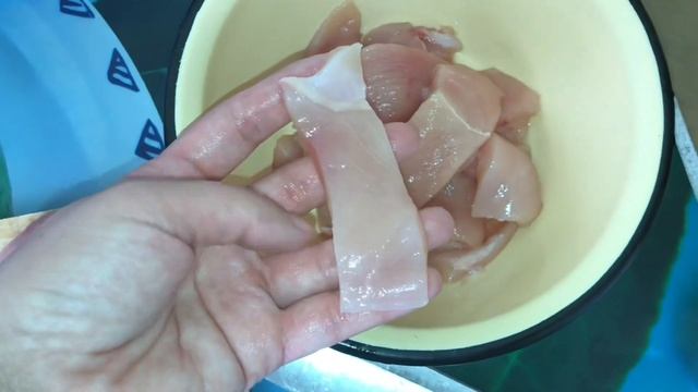 Малосольные огурцы. Грудка в кляре. смотреть онлайн