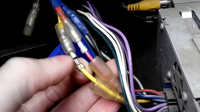 При запуске двигателя магнитола выключается .есть решение