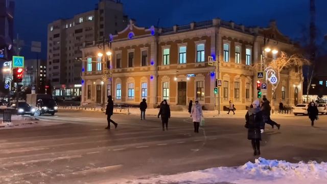 iPhone se 2020 cinematic: Tyumen city, Russia | Тюмень, прогулка по центру | в моменте