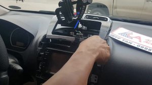 Jeff tan tutorial / mitsubishi mirage / stereo panel removal