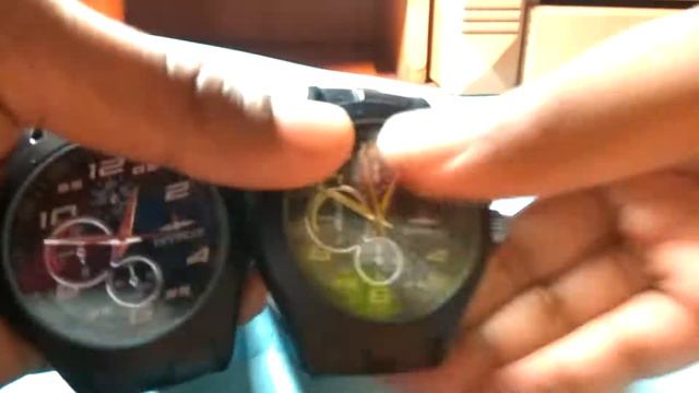 Pinnacle Formula 1 Watch Red & Yellow.Ver Comparison смотреть онлайн