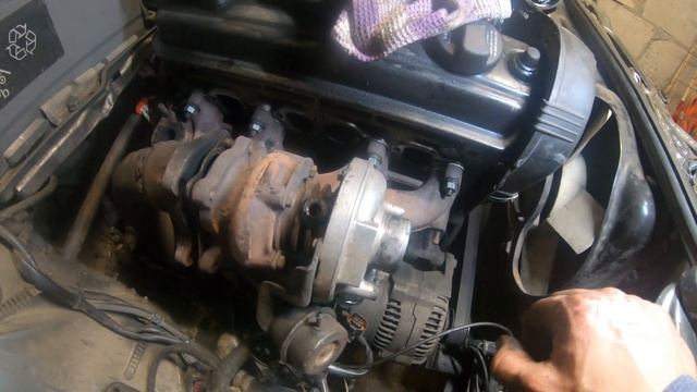 Устанавливаем новую турбину на Ауди 80 б4. смотреть онлайн