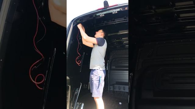 Установка камеры заднего вида на автомобиль Mercedes Sprinter. #short#GARIPRO