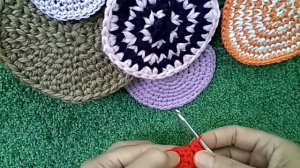 Как связать ровный круг столбиками без накида по спирали/ Уроки вязания крючком