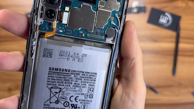 Ремонт смартфона Samsung a72 (A725). Пропало изображение на дисплее, полный разбор. СЦ “UPservice”