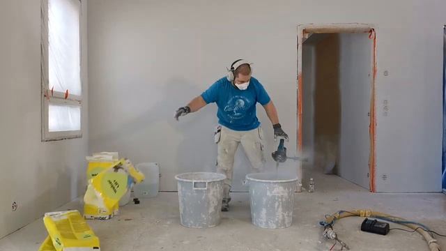 Tuotetesti: Sekoituskone Makita DUT130Z смотреть онлайн