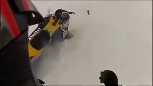 жесткое падение со снегохода