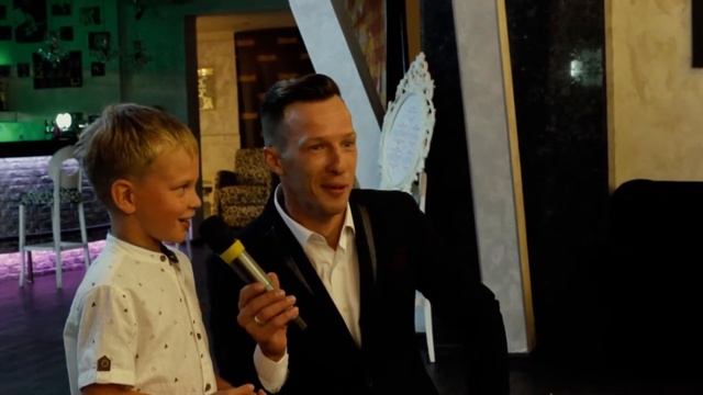 Ведущий Днепр Костя Подтяжкин смотреть онлайн