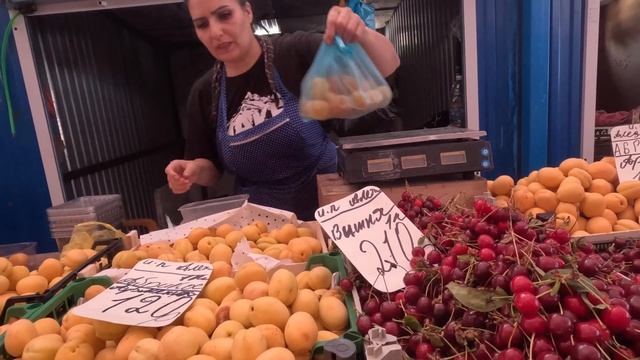 ЦЕНЫ НА СЕЗОННЫЕ ПРОДУКТЫ НА РЫНКЕ В КРАСНОДАРЕ 21.06.23. БРОЖУ ПО РЫНКУ, СОВЕРШАЮ ПОКУПКИ. смотреть онлайн