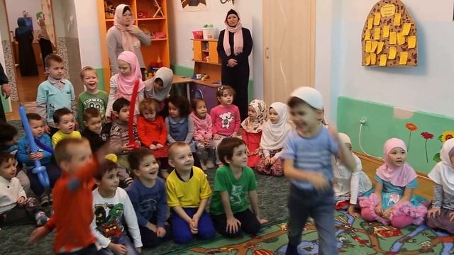 Детский центр «Балалар» посетил аниматор детских праздников