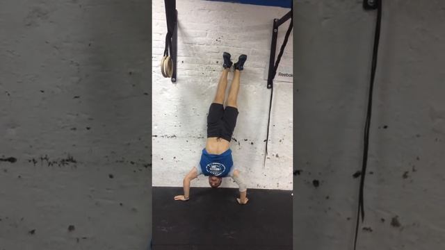 19.12.2016 4 подход отжимание в стойке на руках смотреть онлайн