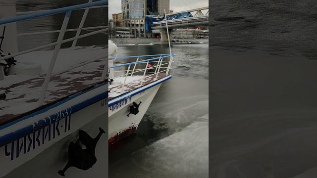 Москва река, прогулка на теплоходе смотреть онлайн