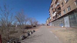 Город Балхаш (Балқаш) | улица Желтоқсан (Желтоксан) от Мира до Молдагуловой весной 2021 года
