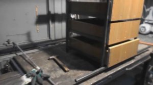 Стол - верстак, в гараж - своими руками .