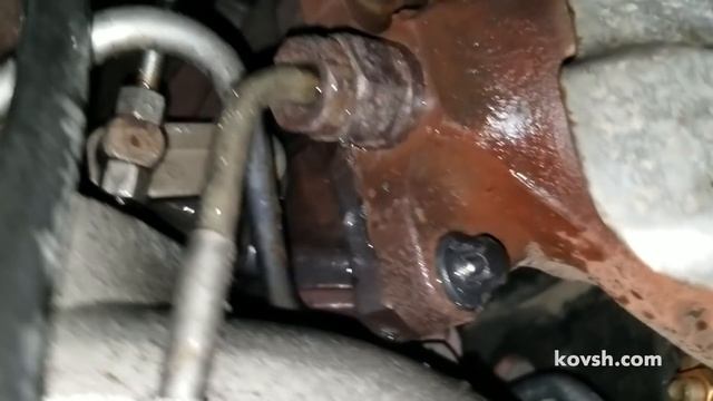 Проверяем герметичность выхлопной системы мыльным раствором, Mercedes Sprinter 313CDI 2.1d, OM651