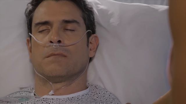 Miguel le pide a Sofía que olvide a Alejandro | Cabo 5/5 | C - 61 смотреть онлайн