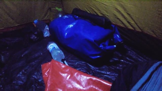 УШЁЛ ЖИТЬ НА ЛЁД! Не рыбалка, А ПРОМЫСЕЛ! Надубасил щук и окуней — столько просто не увезти! смотреть онлайн