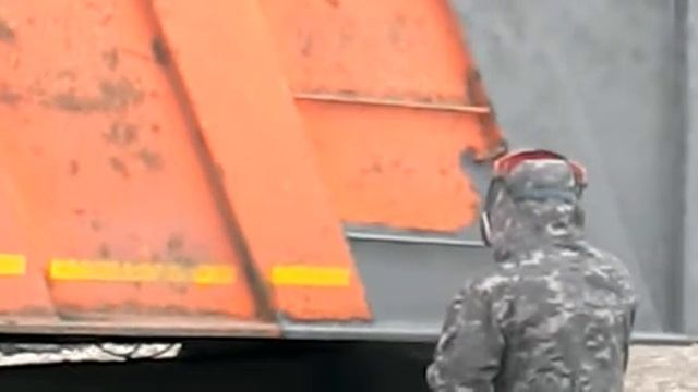 Пескоструйная очистка спецтехники