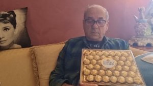 Пришёл не с пустыми руками ! Элла Австралия