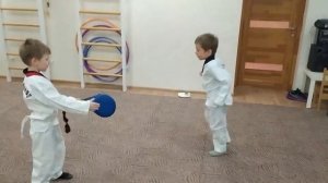 Тренировка, обучение детей в детском саду тхэквондо вт #taekwondo