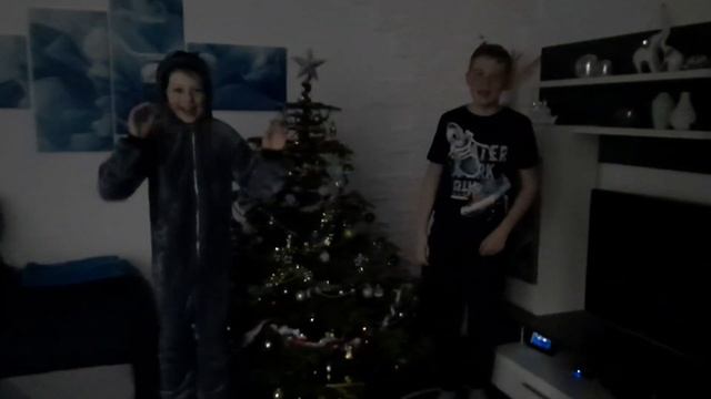 Наряжаем ёлку 2021?? подарки в день Святого Николая??✨ смотреть онлайн