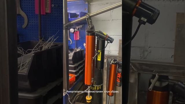 Стук амортизаторов Ford raptor gen3 смотреть онлайн