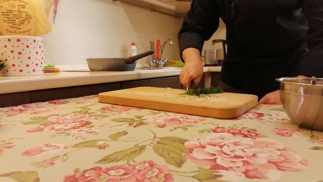 Печеночные оладьи с сельдереем смотреть онлайн