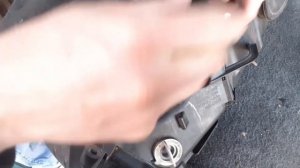 Citroen C4 Picasso headlight bulbs change