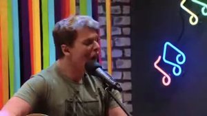 The U-MIX Show: Momento Musical - Los College 11 cantan ¨Living out Loud"