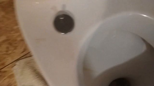 Как установить сиденье с микролифтом на унитаз. смотреть онлайн