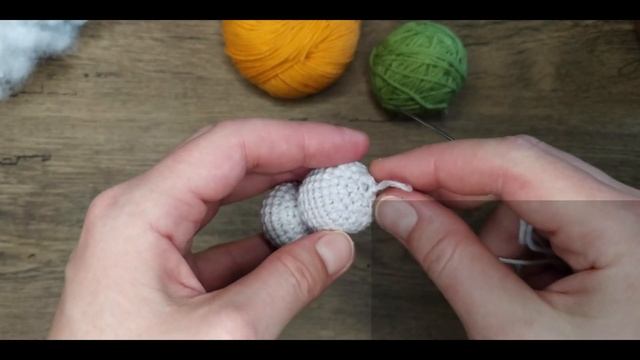 Вяжем зайчика крючком. Мастер-класс | Часть 1/2