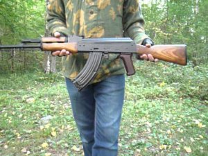 «ВПО-925» – охолощенный вариант АКМ стреляющий очередями