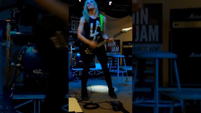 Nita strauss - poison ( ibanez clinic) смотреть онлайн
