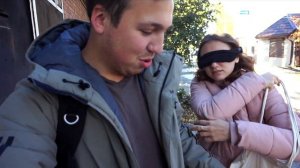 24 ЧАСА С ЗАКРЫТЫМИ ГЛАЗАМИ ПРАНК НАД ДЕВУШКОЙ! 24 ЧАСА В МАСКЕ ВСЛЕПУЮ!